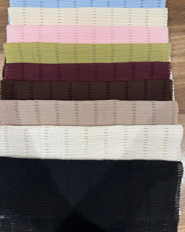Armül 20 Denier photographed fabric view 1 of 3